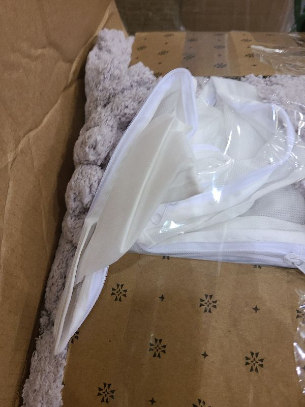 Photo 1 of **MSRP 30.67** L'AGRATY Chunky Knit Blanket Throw - Soft Chunky Throw Blanket 50''x60'': 100% Hand Kintted Chenile Crochet Throw Blanket for Couch - Large Cable Knit Chunky Blanket for Home Decor(Grey)