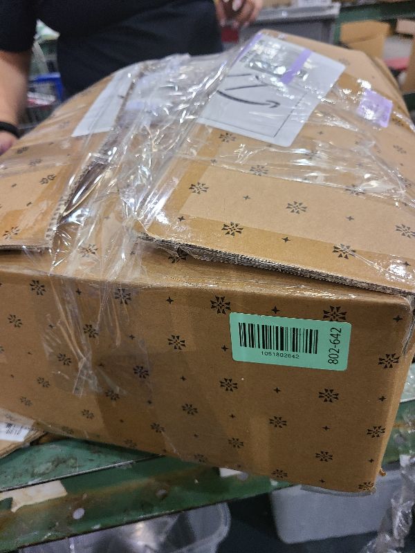 Photo 1 of **MSRP 30.67** L'AGRATY Chunky Knit Blanket Throw - Soft Chunky Throw Blanket 50''x60'': 100% Hand Kintted Chenile Crochet Throw Blanket for Couch - Large Cable Knit Chunky Blanket for Home Decor(Grey)