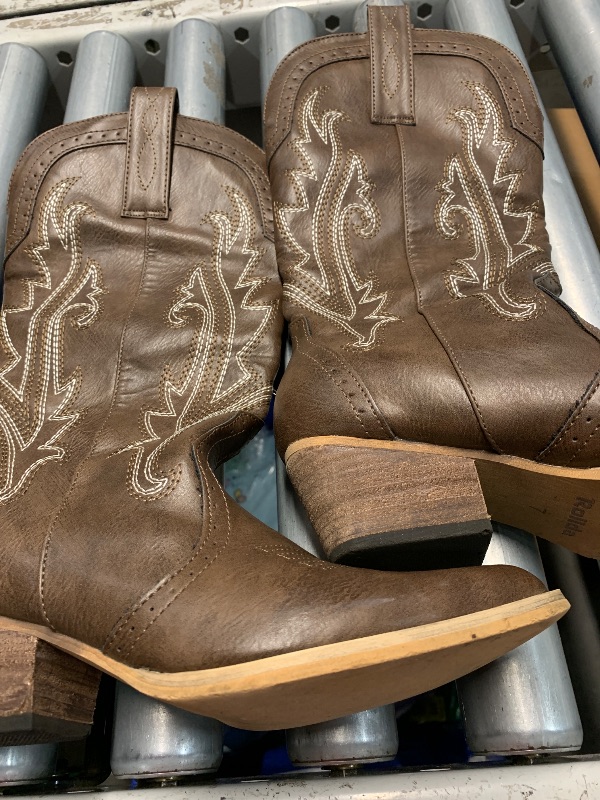 Photo 1 of (size 7) HISEA Rollda Cowboy Boots for Women, Cowgirl Boots, Comfortable Western Boots with Pointed Toe Stitched Embroidery