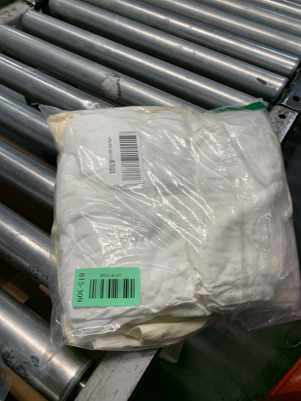 Photo 1 of *** ONLY 2 WHITE***   Evervibe 3 Pack Men's Cotton Linen 9" Inseam Shorts Drawstring Elastic Waist Beach Casual Summer Bermuda with Pockets(Black, White, Apricot,Medium)