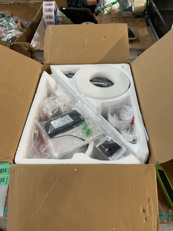 Photo 1 of *** HAS BROKEN LIGHT**** putroad 52 Inch Ceiling Fans with Lights and Remote, White Ceiling Fan, 5 Blade Modern Ceiling Fan for Bedroom, Living Room, Dining room, Patio, Dimmable 6 Speeds DC Quiet