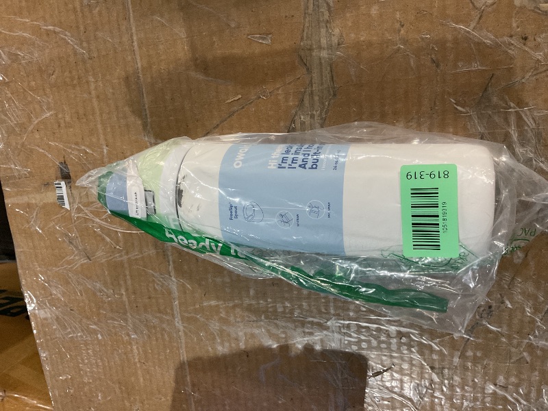 Photo 1 of (minor damage) Owala FreeSip Insulated Stainless Steel Water Bottle with Straw for Sports, Travel, and School BPA-Free Sports Water Bottle, 24 oz, Iced Breeze