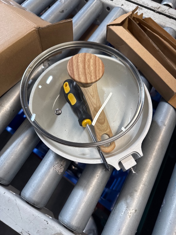 Photo 1 of (USED/FAIR) SENSARTE Nonstick Ceramic Frying Pan with Lid 8/9.5/10/11/12.5 Inch Omelet Pan Skillet, Free of Intentionally Added PFAS/PTFE Non-toxic Chef's Pan Induction Compatible Pan, Heat Resistant Handle