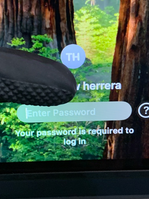 Photo 1 of ***LOCKED***
Apple 2025 MacBook Air 13-inch Laptop with M4 chip: Built for Apple Intelligence, 13.6-inch Liquid Retina Display, 16GB Unified Memory, 256GB SSD Storage, 12MP Center Stage Camera, Touch ID; Midnight