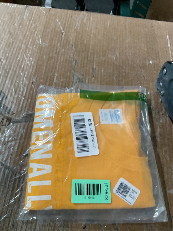 Photo 1 of * yellow *
Latina Hispanic Phenomenally Latina Educated Powerful Proud T-Shirt size medium