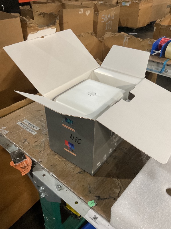 Photo 1 of ***(MISSING POWER CORD/ UNABLE TO TEST ITEM)***Smart Projector with Built in Apps - 2025 Outdoor Projector 4k, Native 1080P Projector with Wifi Bluetooth, 600 ANSI Proyector, Electric Focus & Auto Keystone, Compatible w Android/Phone/TV Stick