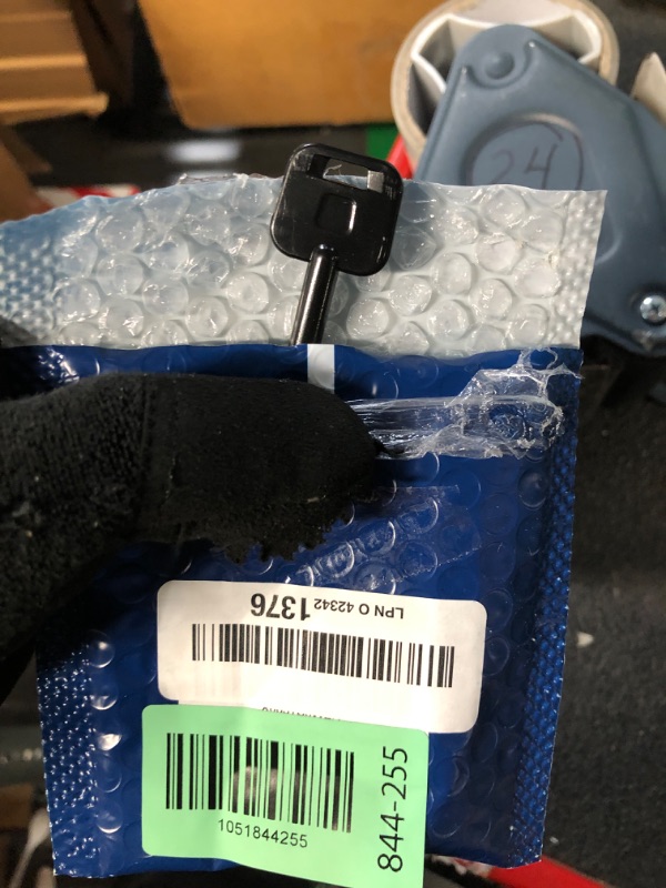 Photo 1 of (3) Dispenser Keys for Merfin 59002 Key for 1002MM, 1003MM, 1002 Towels or Moist towelettes Dispensers (3)