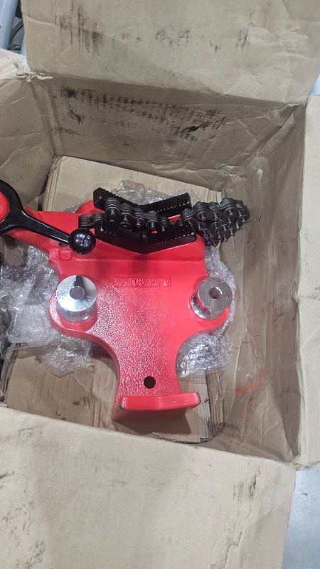 Photo 1 of ***PARTS ONLY***Mophorn Screw Bench Chain Vise 1/8 to 5-Inch Pipe Capacity, Heavy Duty Bench Chain Pipe Vise with Crank Handle, Neoprene-Coated Jaw, Cast Iron Material Ideal for a Variety of Pipe