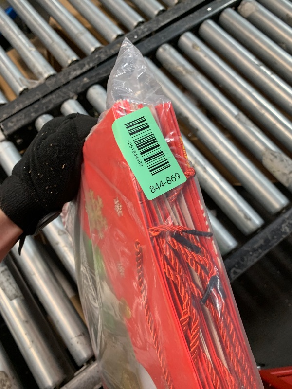 Photo 1 of 
Jactales Small Red Velvet Drawstring Christmas Gift Bags – 12 PCS 4x6 Inches Mini Xmas Present Pouch with Gold Foil Christmas Tree and Snowflake Design –...