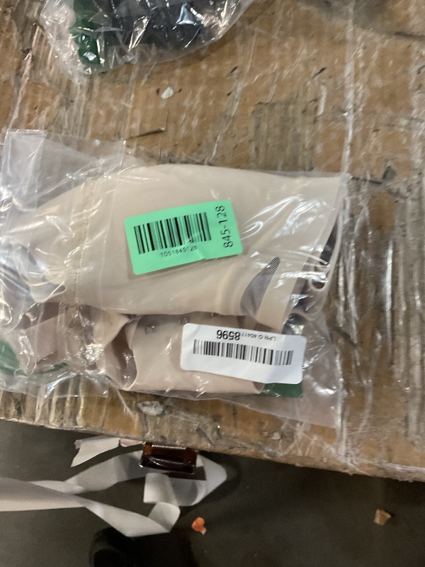 Photo 1 of (USED/FAIR) Vertvie Bras for Women Wireless Comfortable Push Up Bra Scalloped Seamless Full Coverage No Underwire Supportive T Shirt Bras(Nude,Large)