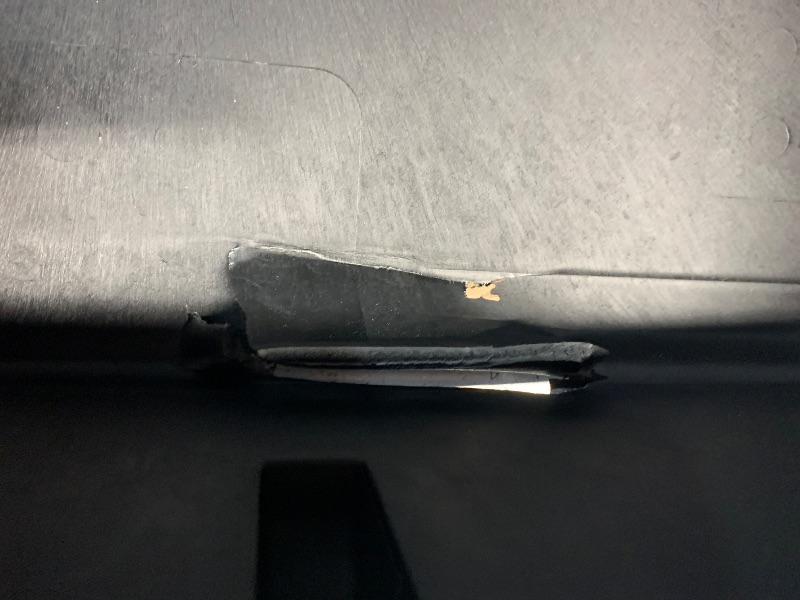 Photo 1 of ***(MAJOR DAMAGE/ SEE NOTES)***Pelican Vault V730 Long Case with Foam (Black)