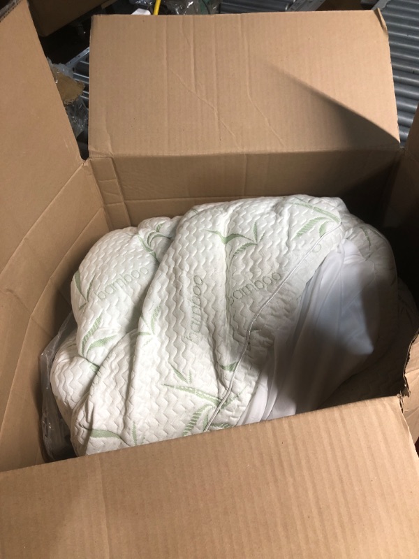 Photo 1 of ***(HEAVILY USED/ MINOR DAMAGE)***Bedsure Queen Size Comforter Set, Cream Soft Prewashed Bedding for All Seasons, 3 Pieces GentleSoft™ Warm Down Alternative Bed Set, 1 Lightweight Comforter (90"x90") and 2 Pillowcases (20"x26")