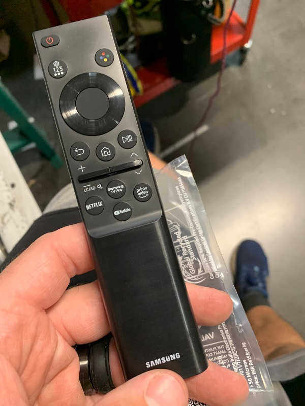 Photo 1 of  Universal for Samsung TV Remote Control for LCD LED HDTV 3D Crystal UHD TV Series Smart TV Remote