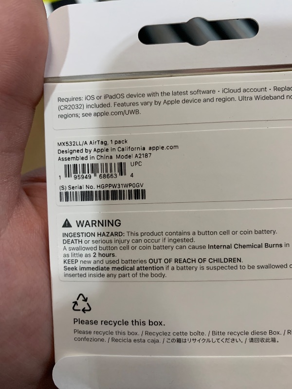 Photo 1 of ***FACTORY SEALED*** Apple AirTag. Keep Track of and find Your Keys, Wallet, Luggage, Backpack, and More. Simple one-tap Set up with iPhone or iPad