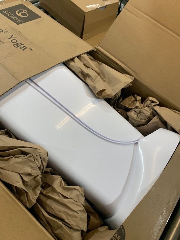 Photo 1 of (item incomplete) Playtex Diaper Genie Complete Pail with Built-In Odor Controlling Antimicrobial, Includes Pail & 1 Refill, White , 8.36 Pound