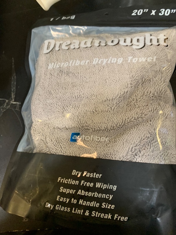 Photo 1 of [Dreadnought] Microfiber Car-Drying Towel, Superior Absorbency for Drying Cars, Trucks, and SUVs, Double-Twist Pile, One-Pass Vehicle-Drying Towel (20"x30", Gray) 1-Pack