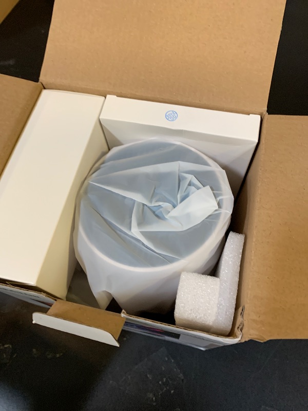 Photo 1 of [Electric Focus]Mini Portable Projector with 4K Support, Bluetooth 5.4 WIFI6, 5watt Sound Base Speaker, 260 ANSI, Android 11, 210° Rotation , Auto Keystone Correction Video Projector HY300 PLUS