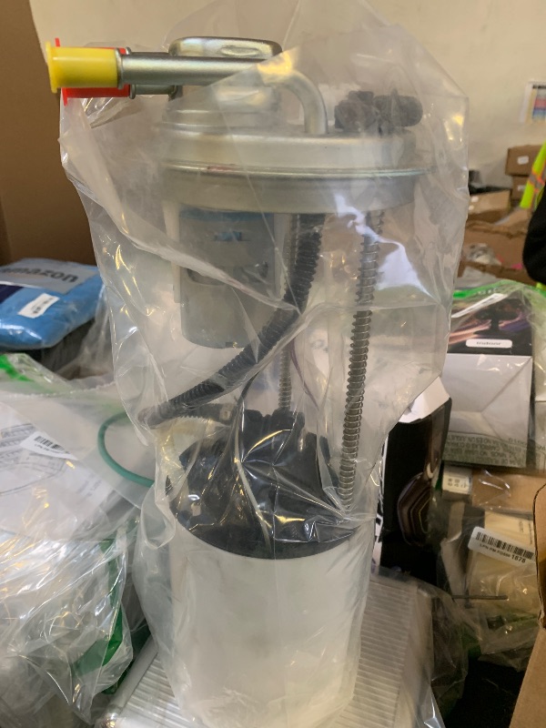 Photo 1 of Electric Fuel Pump Assembly Compatible with 2004 2005 2006 2007 Chevy Silverado, GMC Sierra 1500 2500 3500 (4.3L 4.8L 5.3L 6.0L 8.1L), Replaces E3609M