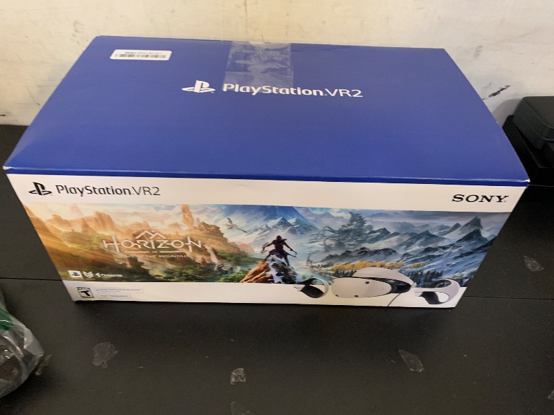 Photo 1 of PlayStation VR2 Horizon Call of The Mountain™ Bundle (PSVR2)