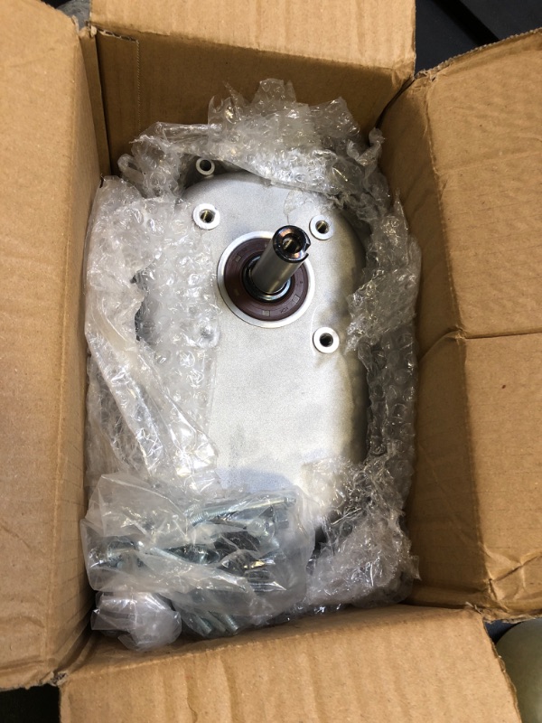 Photo 1 of 20mm/22mm Gear Reduction Box Replacement 2:1 Reduction Gearbox with Wet Clutch Compatible for Honda GX160 168FA/GX200 168FB/GX160 168FA/GX200 168FB Engine (20mm GX160 168FA)