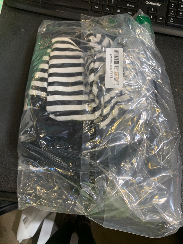 Photo 1 of Darong Women's 2 Piece Set Outfits Lounge Sets Ruched Short Sleeve Tops High Waisted Wide Leg Pants Tracksuit Sets 9042A(inseam28-29) Black Stripe S