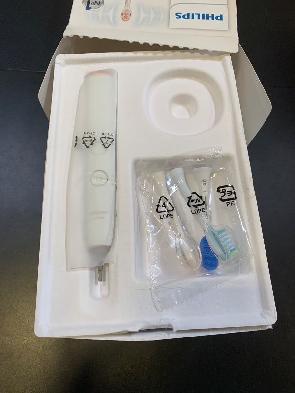 Photo 1 of Philips Sonicare DiamondClean Smart 9500 Electric Toothbrush, Sonic Toothbrush with App, Pressure Sensor, Brush Head Detection, 5 Brushing Modes and 3 Intensity Levels, Rosegold, Model HX9923/61