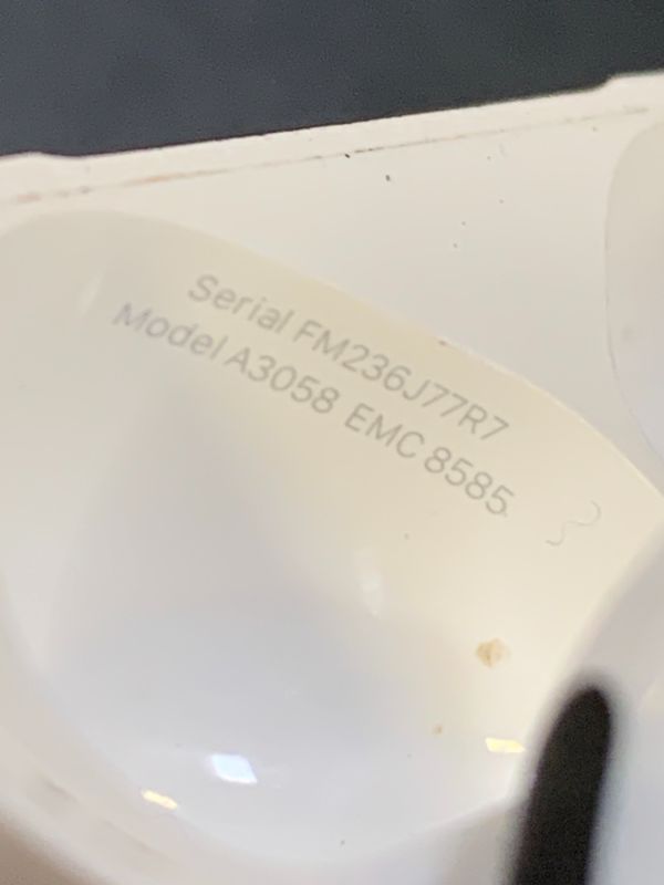 Photo 1 of **USED** Apple AirPods 4 Wireless Earbuds, Bluetooth Headphones, Personalized Spatial Audio, Sweat and Water Resistant, USB-C Charging Case, H2 Chip, Up to 30 Hours of Battery Life, Effortless Setup for iPhone