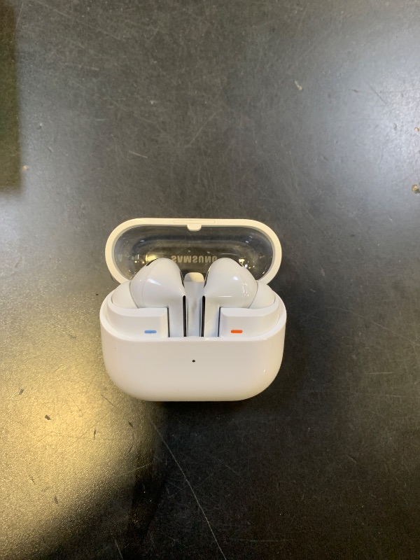 Photo 1 of Samsung Galaxy Buds 3 Pro AI True Wireless Bluetooth Earbuds, Noise Cancelling, Sound Optimization, Redesigned Comfort Fit, White [US Version, Amazon Exclusive, 2Yr Warranty]