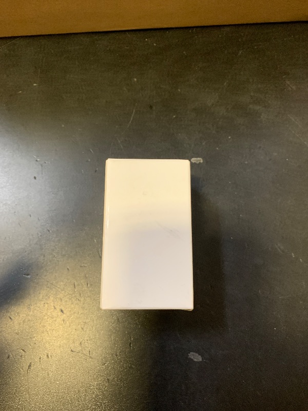 Photo 1 of 1 Pack Crystal Lamp Finial Cap with Polished Brass Finish Base - Handmade, Ball Shaped Clear Crackle Glass with Screw Knob Base, Decoration Accessories for Table and Floor Lamp Shade Top