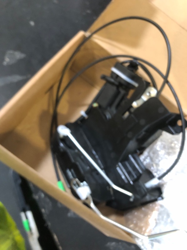 Photo 1 of GrteRokky Front Left Door Lock Actuator Compatible for Toyota Tundra 2000-2006, Driver Side Door Latch Assembly Replacement for 69040-0C010