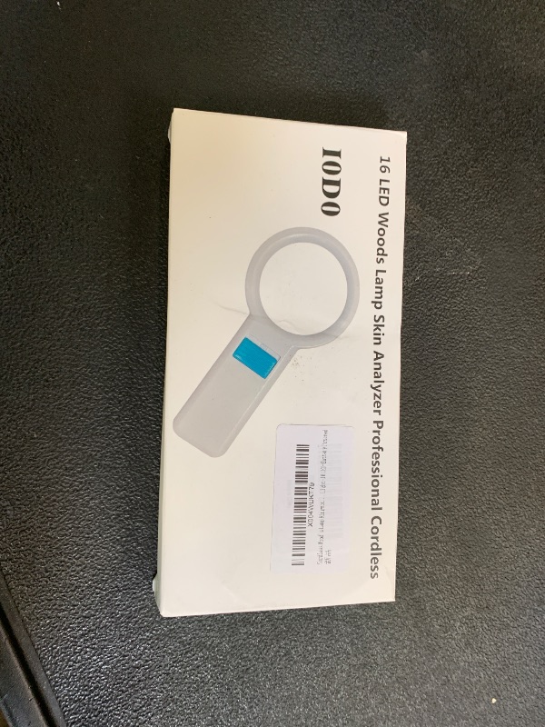 Photo 1 of Cordless Wood's Lamp Ringworm Detection Light-Skin Testing-Esthetician-Veterinaria-5x Magnifying Wood Lamp Black Light-16 LED-Battery Powered