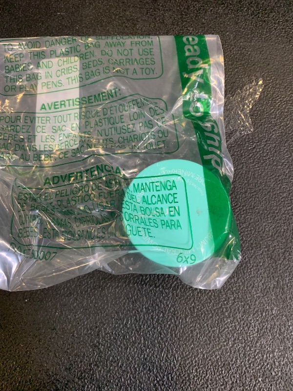 Photo 1 of **USED** innisfree No Sebum Matte Mineral Powder, Korean Loose Setting Powder for Blurring, Shine Control, Fragrance-Free, Translucent