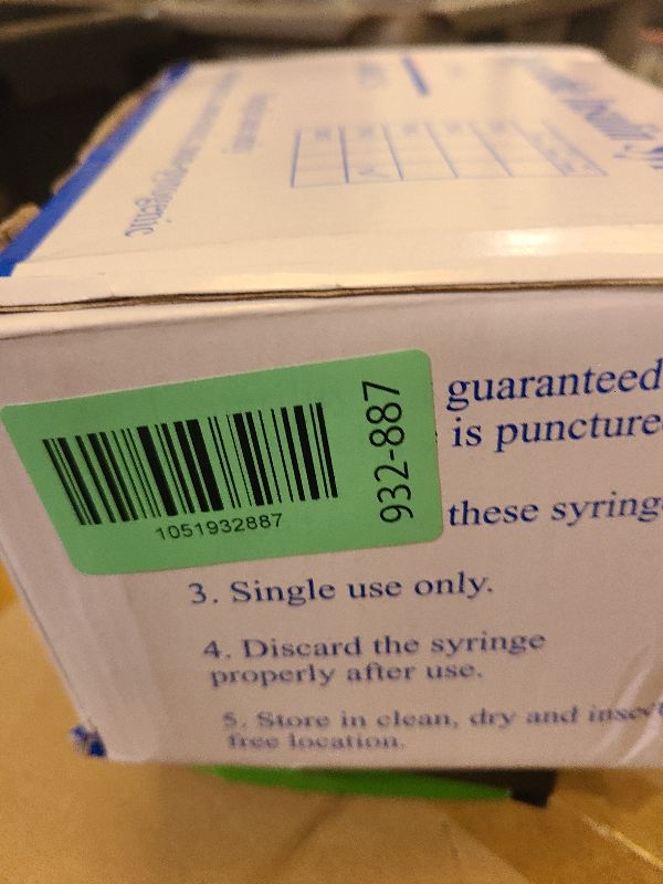 Photo 1 of 0.5ml Syringe with Cap, 31G 1/4" 6mm 1/2cc Syringes, Disposable Individual Package, Pack of 100