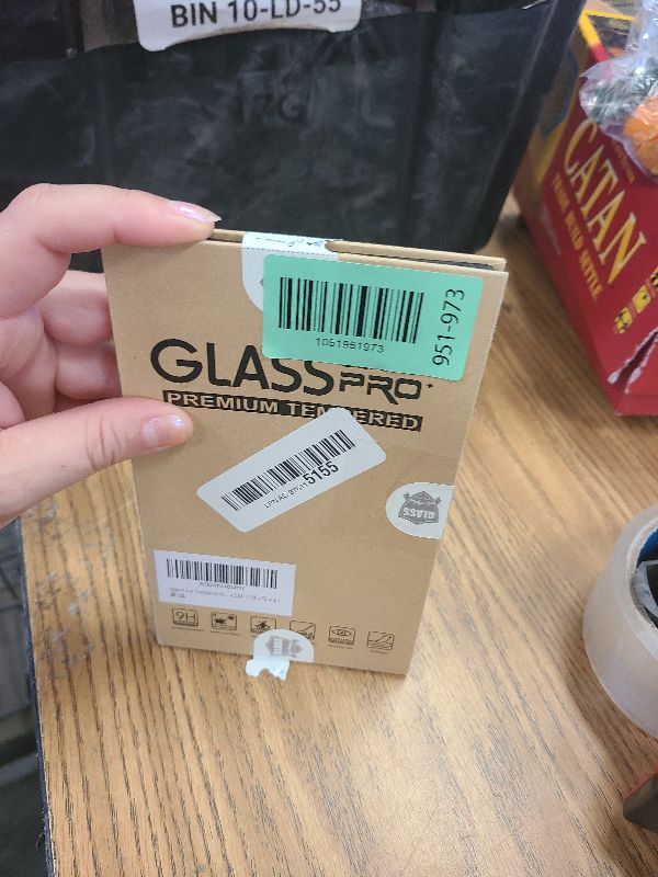 Photo 1 of 136x72mm Screen Protector for Auto Double Din Car Stereo / Car Radio / CarPlay Radio, 9H Anti-Scratch HD Rectangular Universal Tempered Glass Film for Android Auto Head Unit / GPS Navigator for Car