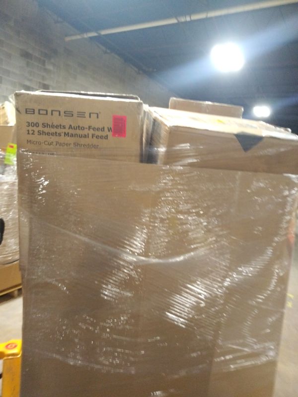 Photo 1 of AS IS GENERAL MERCHANDISE 
PALLET ROUGHLY 6O ITEMS
