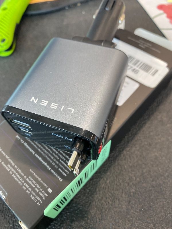 Photo 1 of *UNTESTED*
LISEN Retractable Car Charger, for Gifts for Him Her, Cars Adapter USB C Fast Charger, Car Accessories Gadgets for Men Women Travel Essentials Gift for iPhone 17 Pro Max 16 15 14 13 12, Samsung S26