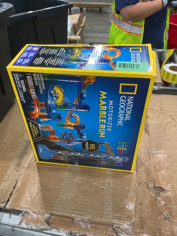 Photo 1 of **UNTESTED**
National Geographic Marble Run with Motorized Elevator - 95-Piece Marble Maze Kit with Motorized Spiral Lift, 20 Marbles, Perpetual Motion Machine, STEM Gifts for Boys and Girls, Kids Physics Toys