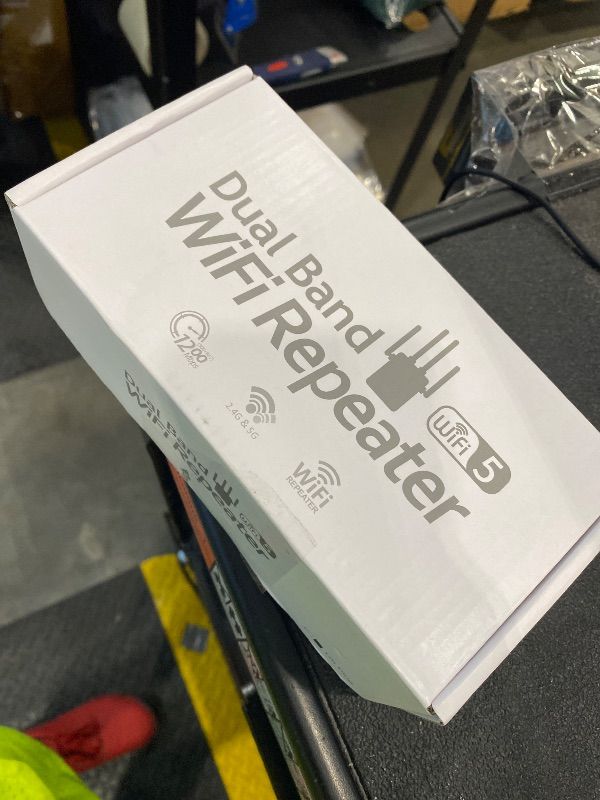Photo 1 of *MINOR DAMAGE - USED*
2026 WiFi Extender Signal Booster for Home, 10X Faster New Wireless Long Range Amplifier, Covers up to 15,000 sq.ft, WiFi Booster Dual Band,WiFi Repeater with Ethernet Port & EasyMesh, Easy Setup