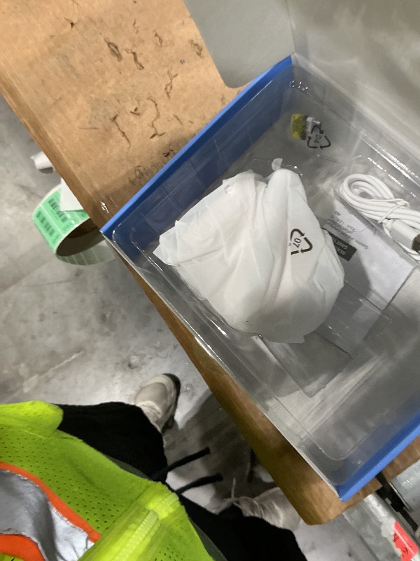 Photo 1 of **MISSIMG MOUNTING PART**
Feit Electric Outdoor Wireless Security Camera, 1080p HD, Motion Detection Alerts, Night Vision up to 30ft, Battery Powered, SD Card Storage, 2.4GHz WiFi, Mount with Magnetic Bracket