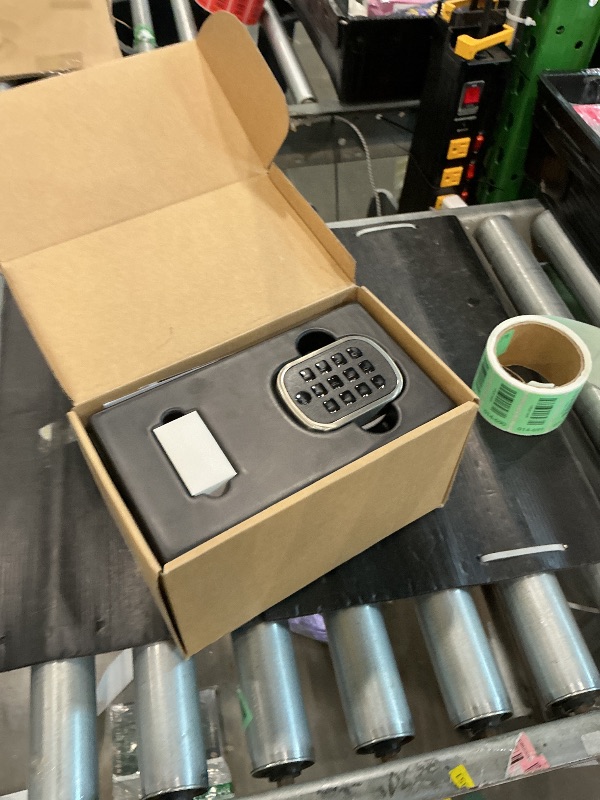 Photo 1 of *MISSING PARTS*
Yale Security Keyless Entry Keypad Deadbolt (YRD137) - Unlock Using Your Entry Code - No app or connectivity - Satin Nickel