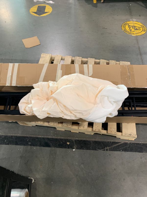 Photo 1 of ***FINAL SALE/NO RETURN, SOLD AS PARTS***
Amazon Basics Smart Box Spring Bed Base, 9-Inch Height Sturdy Mattress Foundation, Strong Metal Support, Tool-Free Easy Assembly, King, 79"L x 75.5"W x 9"H, White