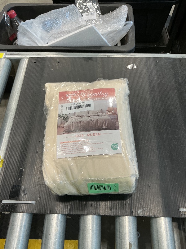 Photo 1 of *MINOR DAMAGE - USED*
Homilay Queen Size Bed Sheet Set - 4 Piece Soft Microfiber Sheets with Deep Pockets, Cooling Technology, and Wrinkle-Free Pillowcase. Hotel-Quality, Durable Bedding, Cream