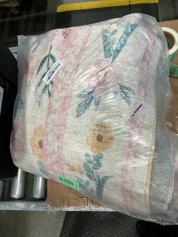 Photo 1 of *MINOR DAMAGE - USED*
Dadasgk Pink Floral Rug 6x9 for Living Room, Washable Non-Slip Area Rug for Girls Bedroom, or Dorm, Soft Boho Carpet for Playroom or Nursery, Cozy Flower Design for Home Décor