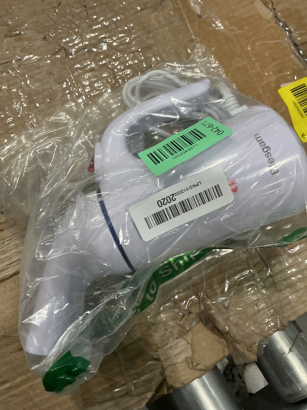 Photo 1 of *UNTESTED*
Blesgam Steamer for Clothes 700W, Fast Heat-up in 40S, 120ML Water Tank, 25g/min Strong Penetrating Steam, Portable Clothes Steamer Iron for Travel and Home(GY169)