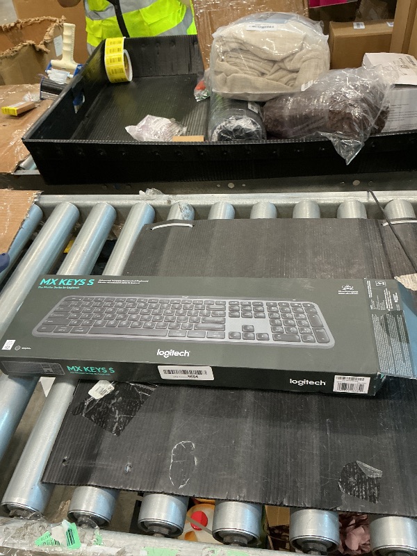 Photo 1 of *UNTESTED*
Logitech MX Keys S Wireless Keyboard, Low Profile, Fluid Precise Quiet Typing, Programmable Keys, Backlighting, Bluetooth, USB C Rechargeable, for Windows PC, Linux, Chrome, Mac - Graphite
