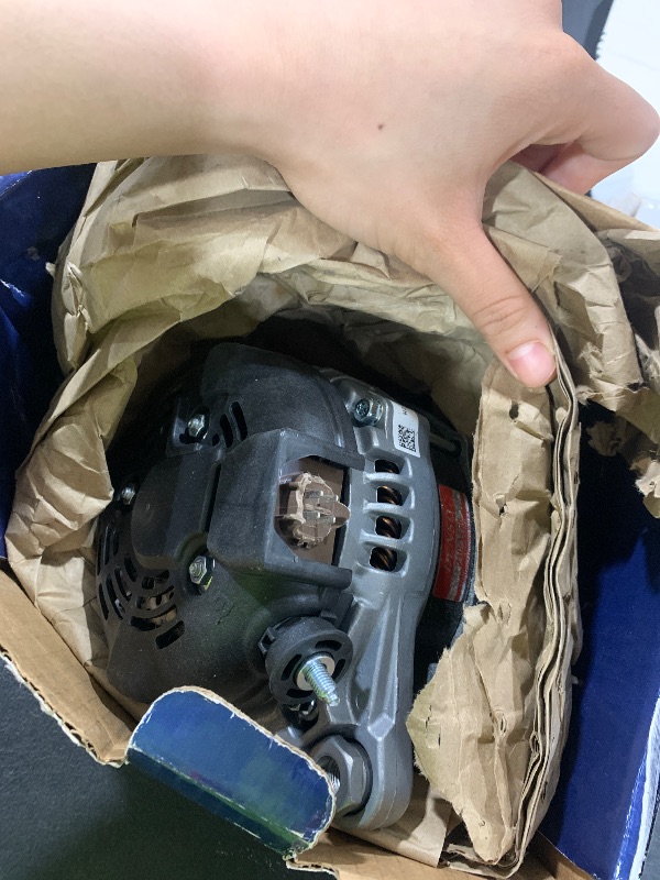 Photo 1 of Denso 210-0659 Alternator
