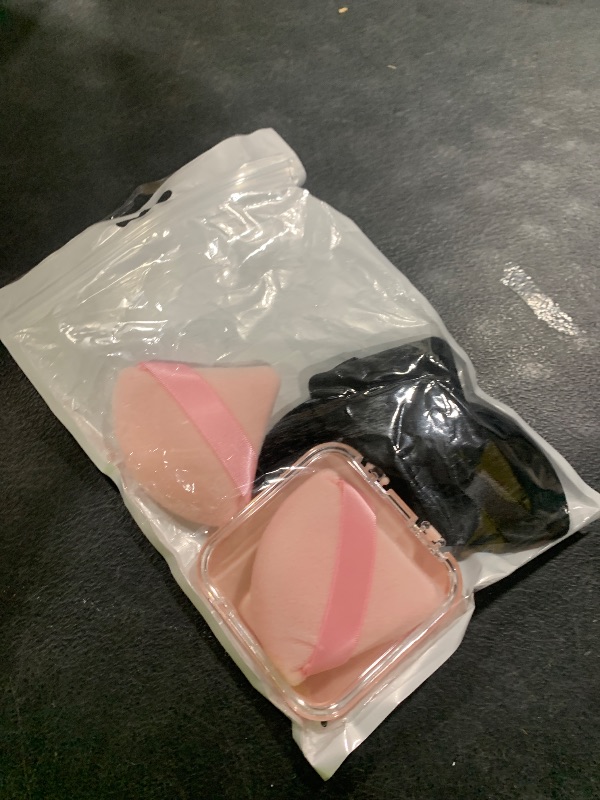 Photo 1 of CUPID CARE 6 Pcs Triangle Powder Puff with 2 Travel Cases, Setting Powder Puffs for Face, Velour Makeup Puff for Loose Powder Body Powder, Blender Sponge Foundation Blending Sponges Beauty Tools