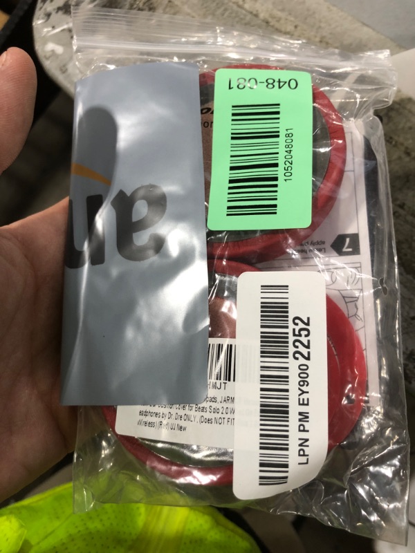 Photo 1 of Solo 2.0 Wired Replacement Earpads, JARMOR Memory Foam Ear Cushion Cover for Beats Solo 2.0 Wired On Ear Headphones by Dr. Dre ONLY, (DOES NOT FIT SOLO 2.0/3.0 WIRELESS) (Red)