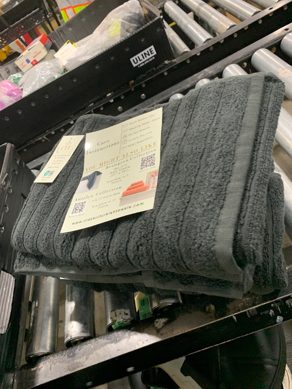 Photo 1 of BLACK LUXURY TOWELS SET 3   2 CLOTHS