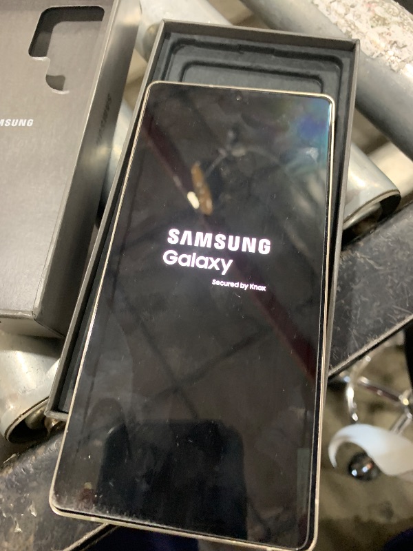 Photo 1 of SAMSUNG Galaxy S25 Ultra, 256GB Smartphone, Unlocked Android, AI Night Mode Camera, Snapdragon 8 Elite Fast Processor, 5000mAh Battery, Built-in S Pen, 2025, US 1 Yr Warranty, Titanium Black LOOKS SLIGHTLY USED 